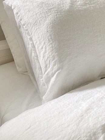 A cover of "space for person" cluster. The owner is andrenikulin. The cluster consists of 62 elements.