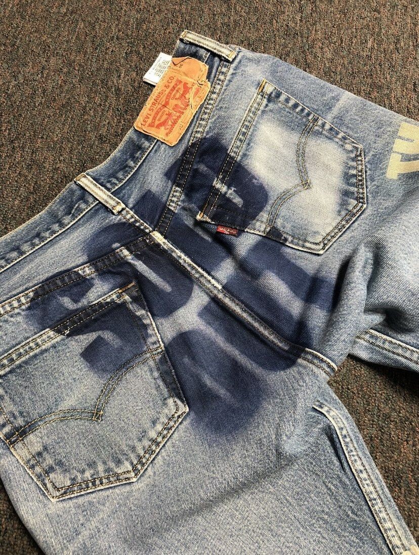 A Pinterest pin added by cpassos on Apr 23, 2025. The author is Caroline Passos. May present: pocket, jeans, trousers, clothing.