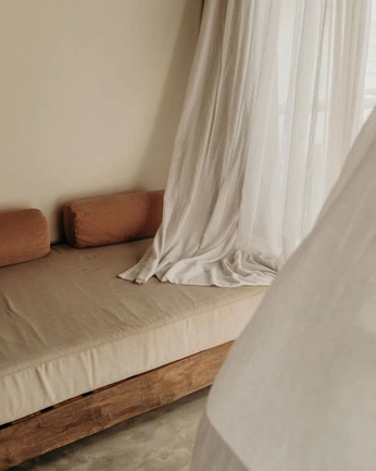 A cover of "Valle" cluster. The owner is bykatyagalan. The cluster consists of 32 elements.