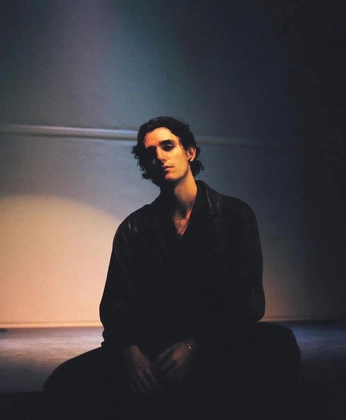 A cover of "Max in The World" cluster. The owner is martint. The cluster consists of 8 elements.