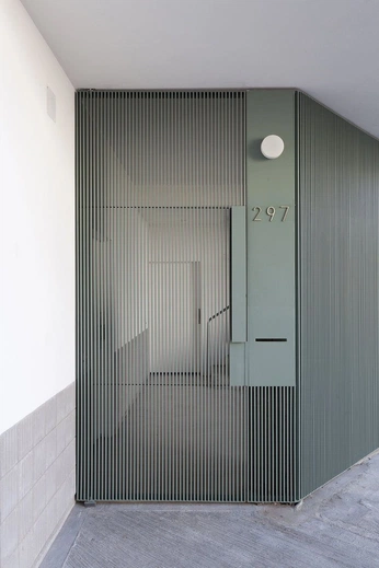 A cover of "Doors" cluster. The owner is whpford. The cluster consists of 11 elements.