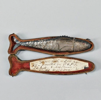 A cover of "Packaging inspo" cluster. The owner is laboh3me. The cluster consists of 8 elements.