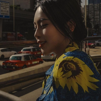 A cover of "Thai Aesthetic" cluster. The owner is mxvdxn. The cluster consists of 36 elements.