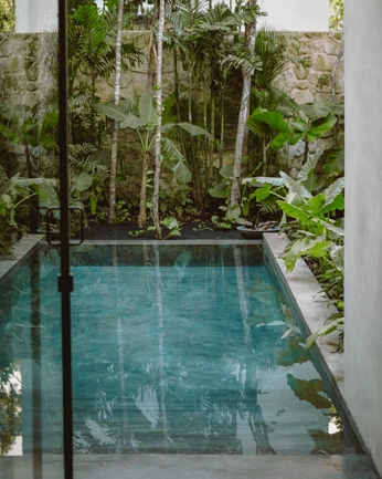 A cover of "konda maloba" cluster. The owner is diahpw27. The cluster consists of 9 elements.