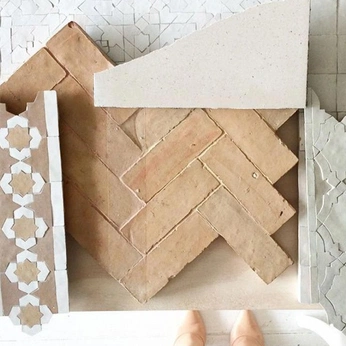 A cover of "Hotel" cluster. The owner is natalia. The cluster consists of 92 elements. 2 create it.