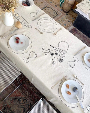 A cover of "hosting" cluster. The owner is shainasuri. The cluster consists of 1 element.