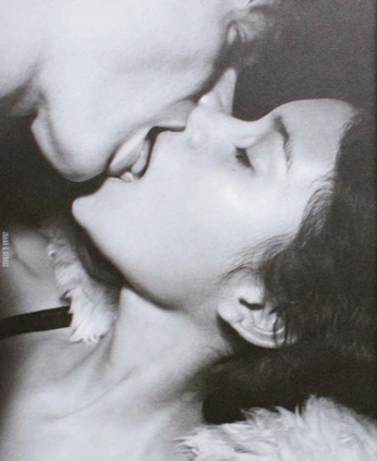 A cover of "Spark" cluster. The owner is twixie. The cluster consists of 4 elements.