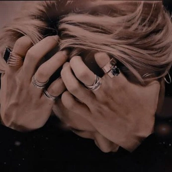 A cover of "Blorbos - T.M.I" cluster. The owner is canofpringles. The cluster description is "The Mortal Instruments". The cluster consists of 23 elements.