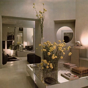 A cover of "housewife" cluster. The owner is haisab. The cluster consists of 31 elements.