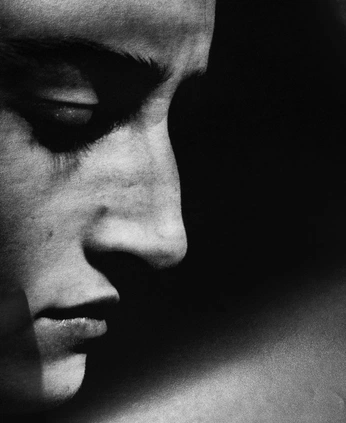 A cover of "B&w portraits" cluster. The owner is nightgarden. The cluster consists of 3 elements.