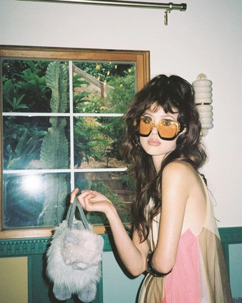 A cover of "Style Love" cluster. The owner is lislynchburg. The cluster consists of 1 element.