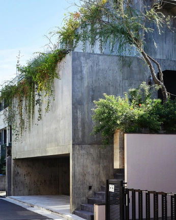 A cover of "Colgantes" cluster. The owner is danibarrap. The cluster consists of 14 elements.