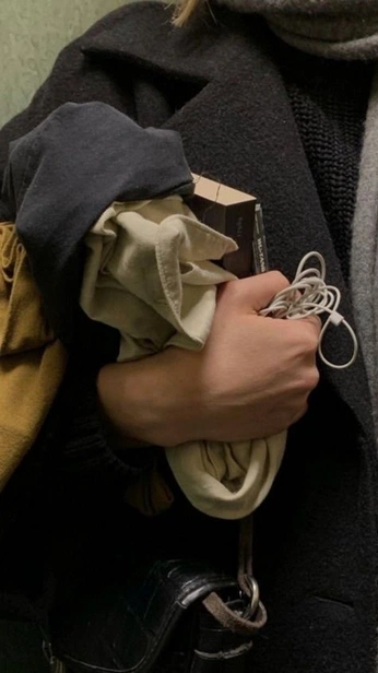 A cover of "Murad Identity" cluster. The owner is arleneasuncion. The cluster consists of 83 elements.