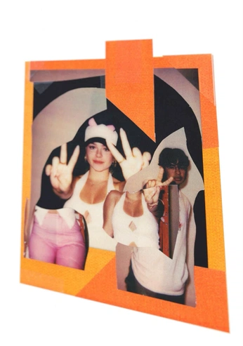 A cover of "collage" cluster. The owner is irivision. The cluster consists of 1 element.