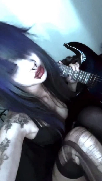 A cover of "." cluster. The owner is dani.blasphemy. The cluster consists of 11 elements.