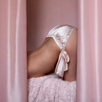 A cover of "strawberry cream" cluster. The owner is erikjagger. The cluster consists of 22 elements.