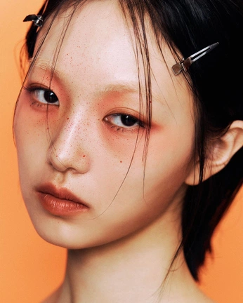 A cover of "raw/skin" cluster. The owner is turtleturtle. The cluster consists of 15 elements.