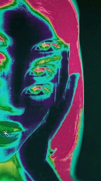 A cover of "heat art" cluster. The owner is marsqstars. The cluster consists of 15 elements.