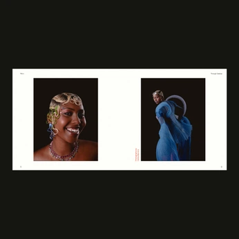 A cover of "Pttrn Editorials" cluster. The owner is lash44. The cluster consists of 5 elements.