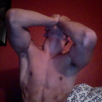 A cover of "Red" cluster. The owner is lorenzo7111. The cluster consists of 13 elements.