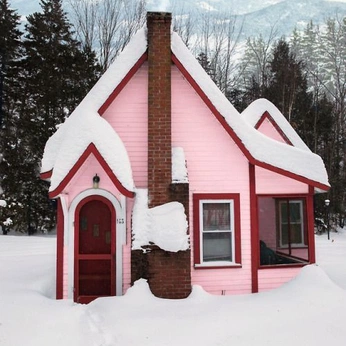 A cover of "INTERIORS & EXTERIORS" cluster. The owner is 666abigail. The cluster consists of 118 elements.