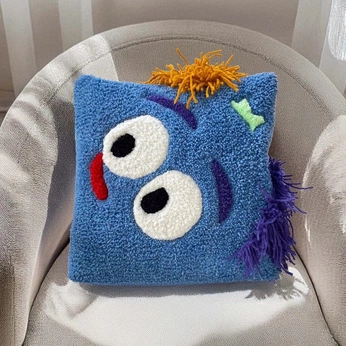 A cover of "Tufting pillow" cluster. The owner is filleafille. The cluster consists of 82 elements.