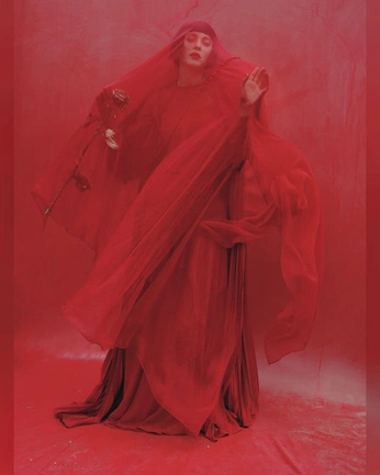 A cover of "Red" cluster. The owner is zabbs. The cluster consists of 9 elements.