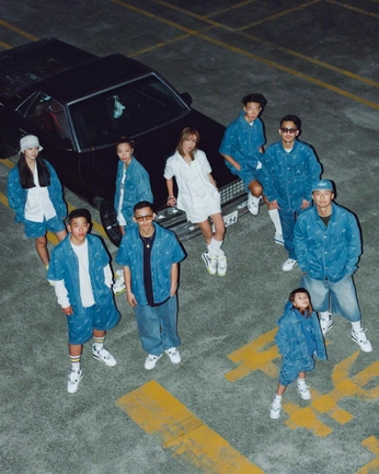 A cover of "adi gtms" cluster. The owner is blupeach. The cluster consists of 19 elements.