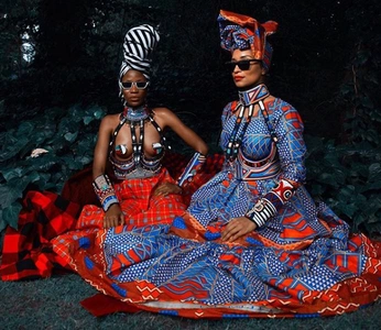 A cover of "bel_manti" cluster. The owner is spicymeatball. The cluster consists of 62 elements.