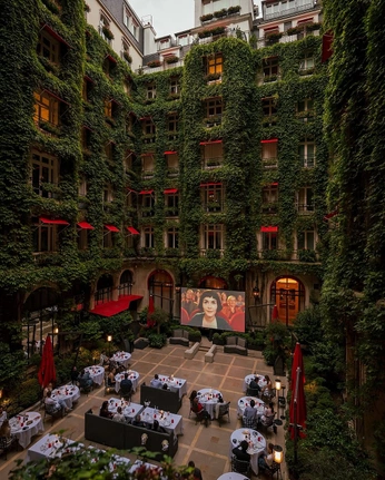 A cover of "cities" cluster. The owner is evvikat. The cluster consists of 1 element.