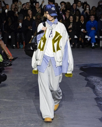 A cover of "FAaAShion" cluster. The owner is thesaturnalia. The cluster consists of 6 elements.