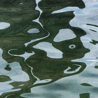 A cover of "One" cluster. The owner is jaja.26. The cluster consists of 18 elements.