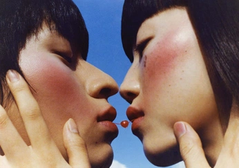 A cover of "paint" cluster. The owner is imvitt0ria. The cluster consists of 1 element.