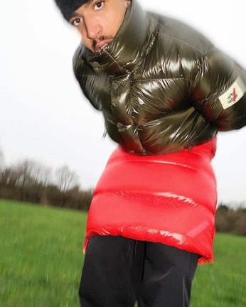 A cover of "UGG Reference" cluster. The owner is cocokenefick. The cluster consists of 13 elements.