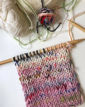 A cover of "🧶" cluster. The owner is cammm. The cluster consists of 16 elements.