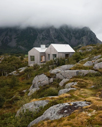 A cover of "Landscape" cluster. The owner is pomari. The cluster consists of 4 elements.