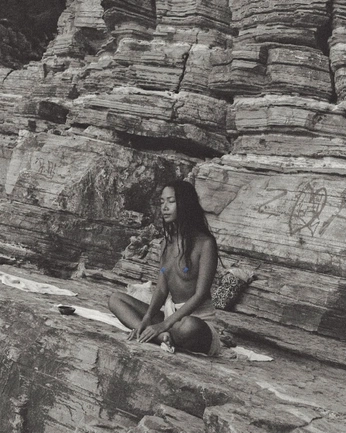 A cover of "NOEPE" cluster. The owner is byhand. The cluster consists of 50 elements.