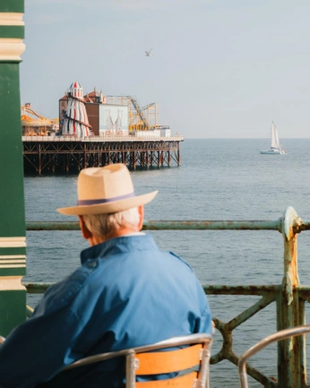 A cover of "Old people" cluster. The owner is studio.onra. The cluster consists of 24 elements.