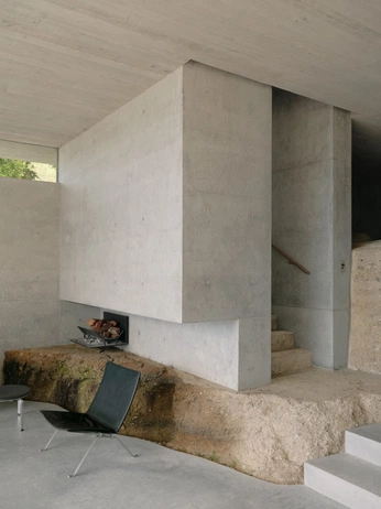 A cover of "Interiors" cluster. The owner is lookash. The cluster consists of 1 element.