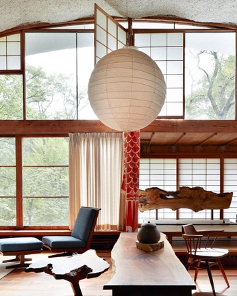 A cover of "INTERIER" cluster. The owner is vheartta. The cluster consists of 1 element.