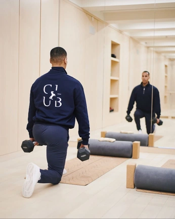 A cover of "Six Senses Place" cluster. The owner is eviemay. The cluster consists of 9 elements.