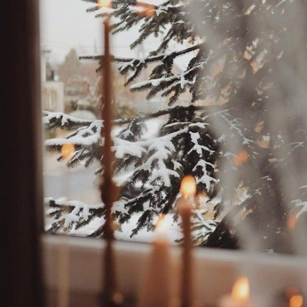 A cover of "winter aesthetic" cluster. The owner is ashley07. The cluster consists of 13 elements.