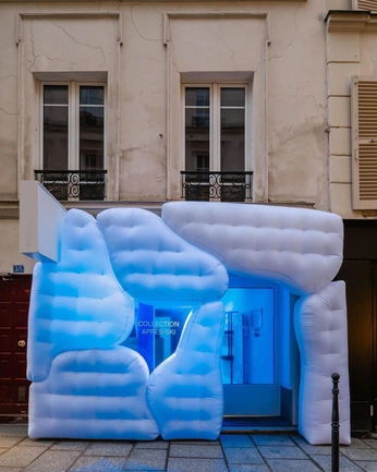 A cover of "Booth/Store" cluster. The owner is diodoran. The cluster consists of 3 elements.