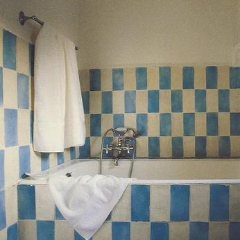 A cover of "Home sweet home" cluster. The owner is honestlyavery. The cluster consists of 1 element.