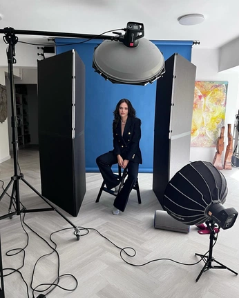 A cover of "backstage & light set up" cluster. The owner is sroka.studio. The cluster consists of 2 elements.