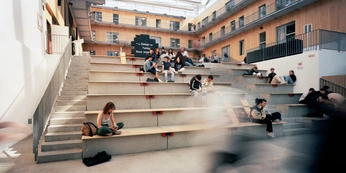 A cover of "School Project" cluster. The owner is clarapcaldeira. The cluster consists of 5 elements.