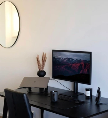 A cover of "oficina" cluster. The owner is lizdelmart. The cluster consists of 2 elements.