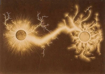 A cover of "Sun" cluster. The owner is saraelsehrawy. The cluster consists of 26 elements.