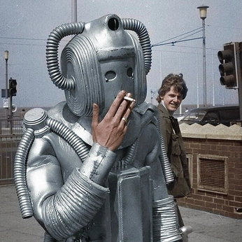 A cover of "dw" cluster. The owner is idontexist734. The cluster consists of 5 elements.