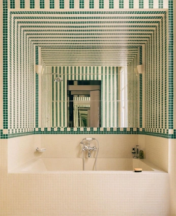 A cover of "Bars" cluster. The owner is tfortrace. The cluster consists of 63 elements.